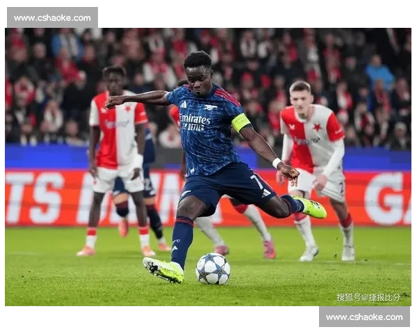 28 球零封 + 35 场不败！赖斯头球定音 英格兰 2-0 延续统治