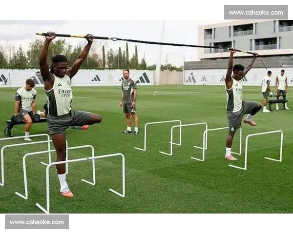 恩德里克领跑皇马训练！早到 10 分钟或成留队关键