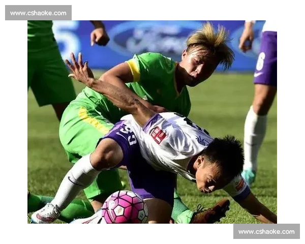 托马西造访浙江队 意甲传奇见证绿城青训力量